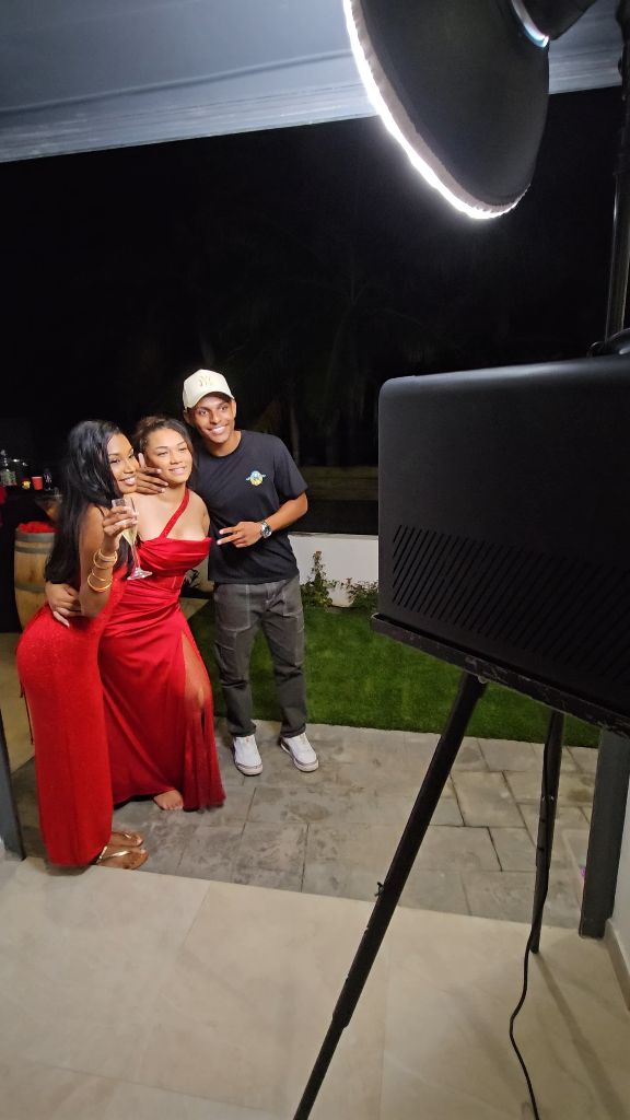 Anniversaires - Amis au photobooth